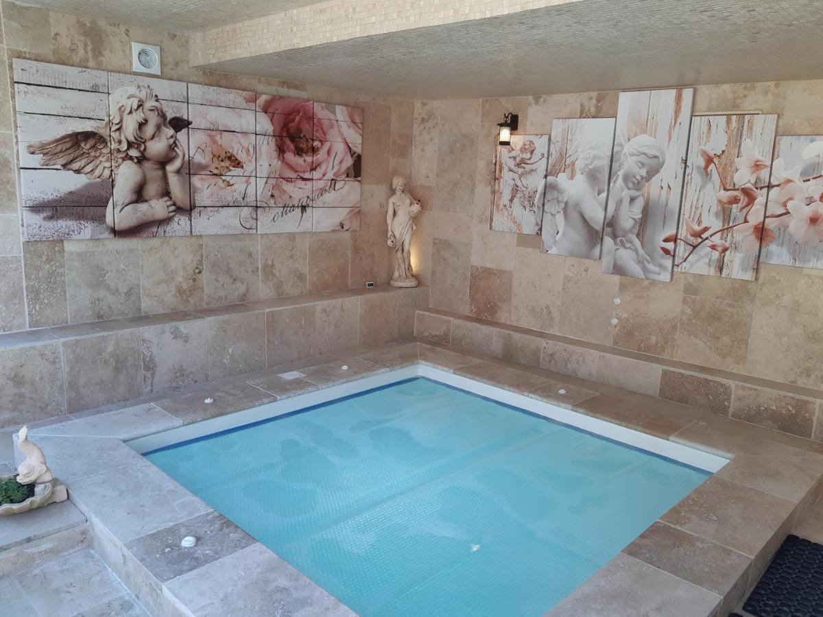 Chambres D'Hotes- Piscine, Spa, Tennis Belcodene Exterior photo